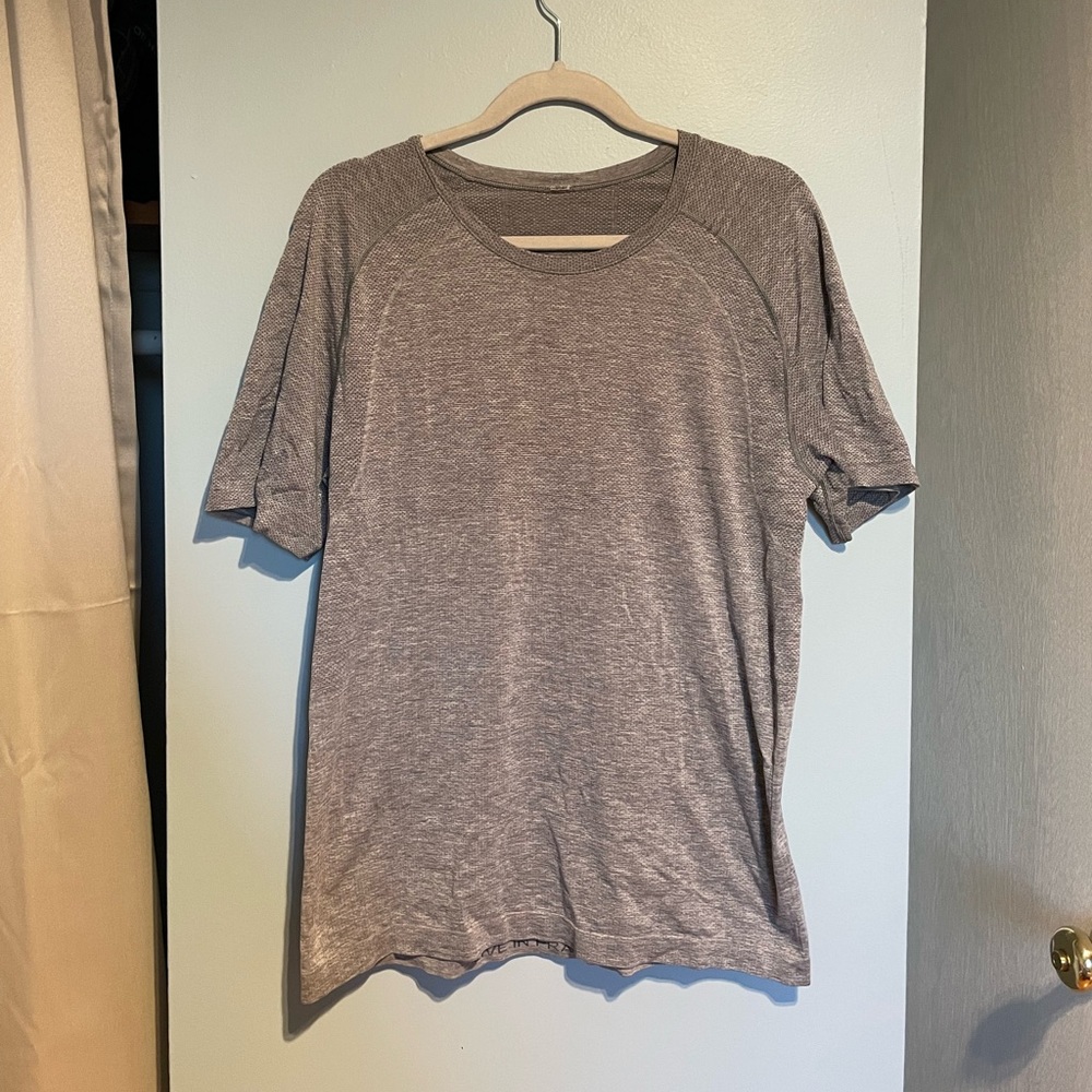 Men’s Lululemon Vent Tech Shirt